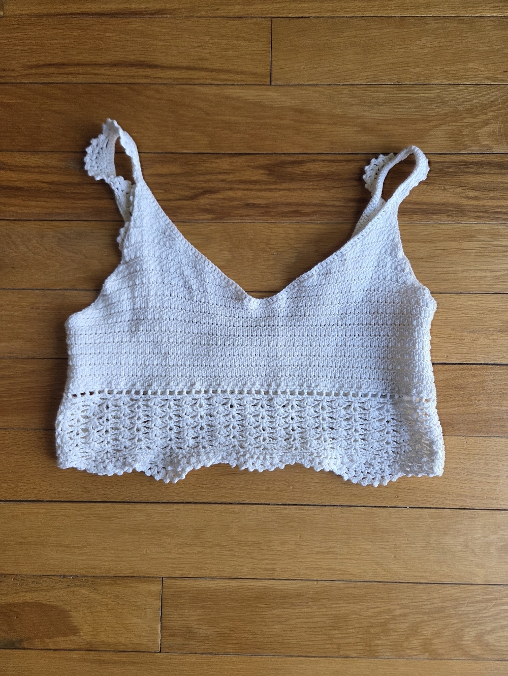 American Eagle Outfitters White Crochet V-Neck Crop Camisole